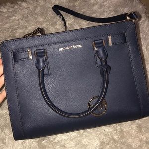 michael kors purse